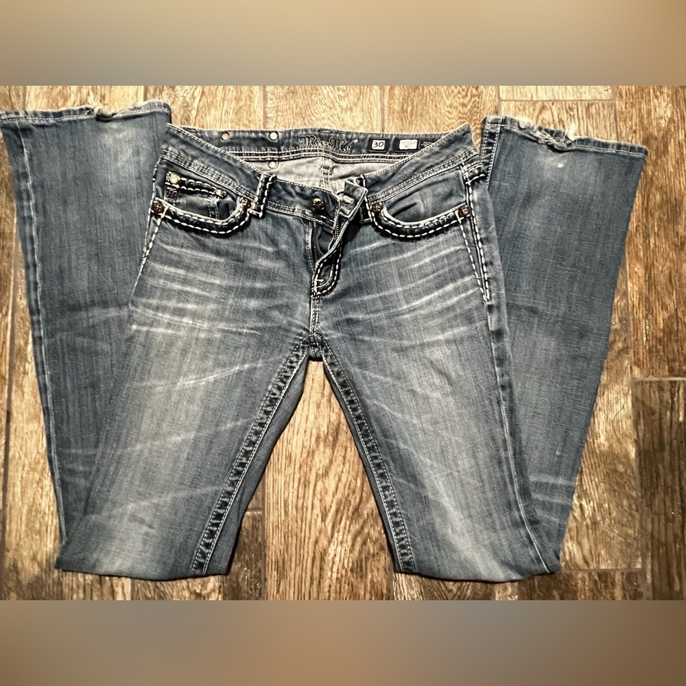 Miss Me Embellished Bootcut Jeans, Medium Wash, Women’s Size 39, Style JP5072UZ